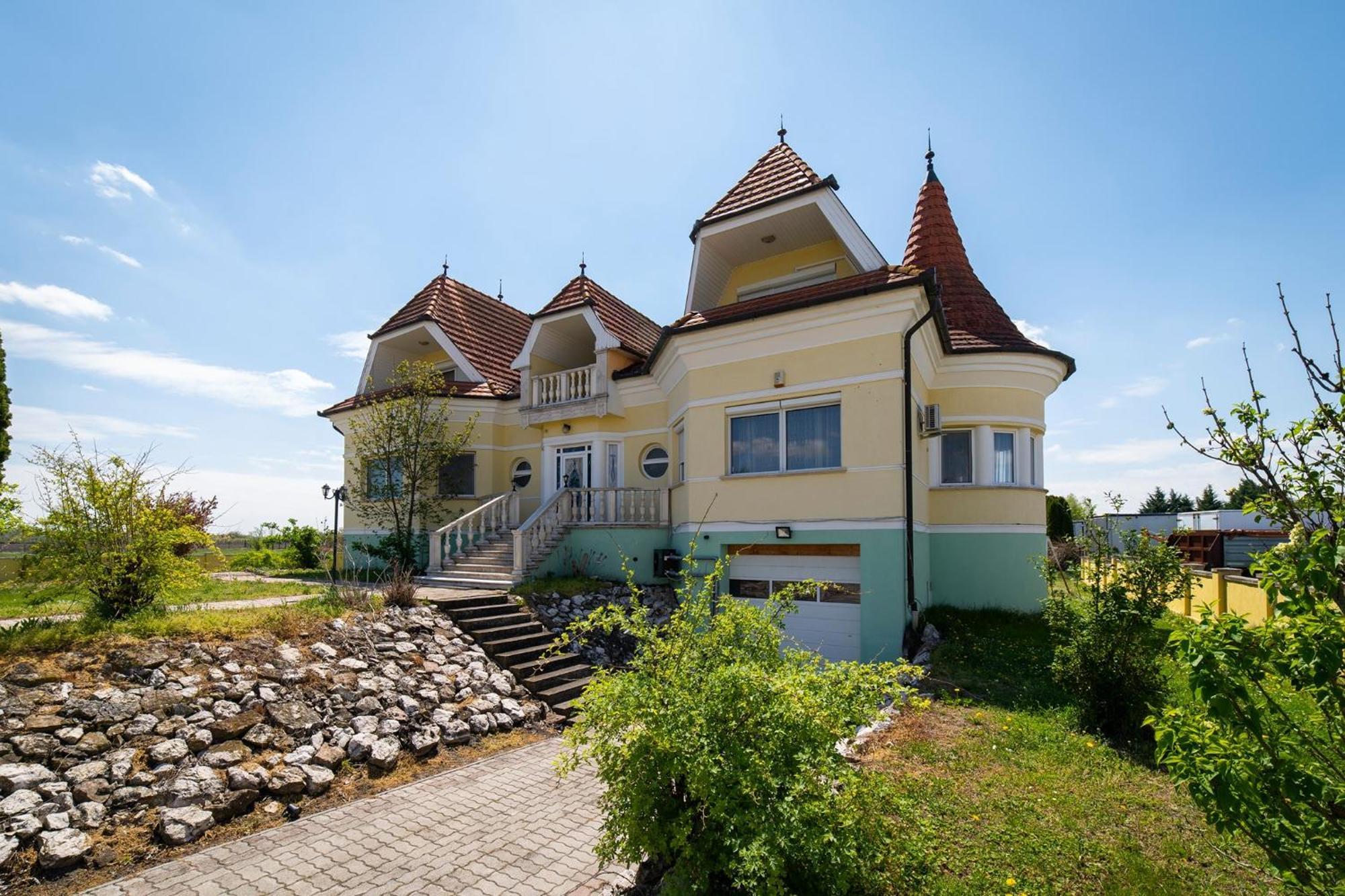 Elite Boutique Villa Oerkeny Orkeny Exterior foto